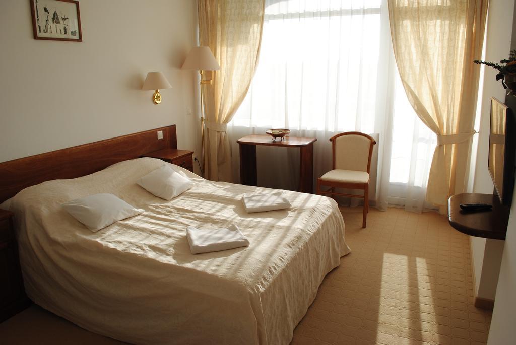 Hotel Claudius Szombathely Exterior foto